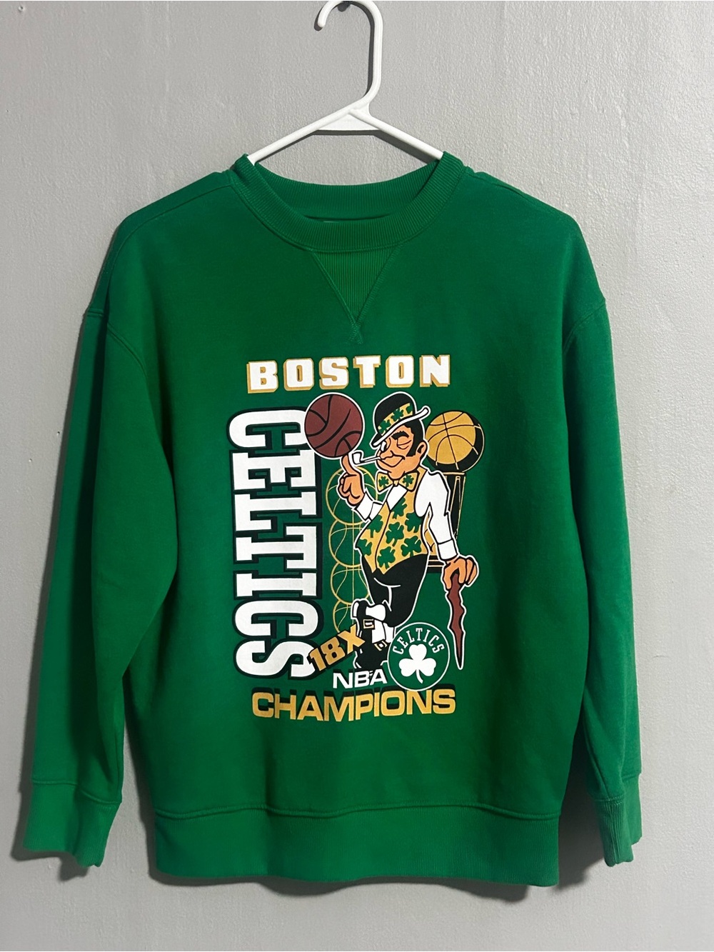 NBA Boston Celtics Green Graphic Crewneck Sweatshirt